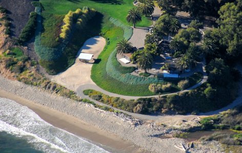 6590 Brad Pitt's Beachhouse