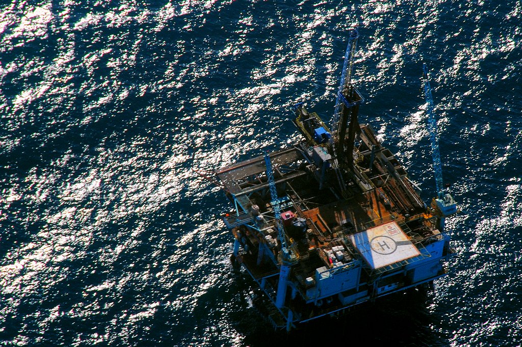 7095 Oil Platform