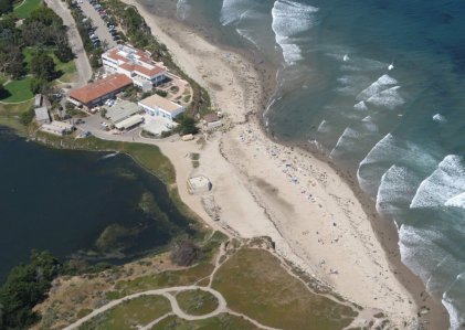 0997 UCSB Campus Pt. beach
