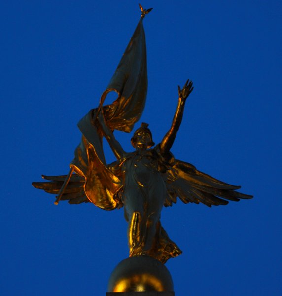 8444 Golden Angel