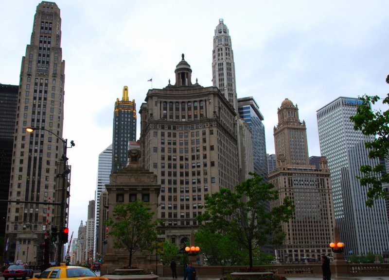 0688 Dance of the Buildings