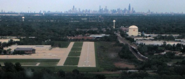 0766 Chicago Burb Landing