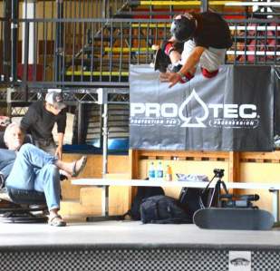 0259 Wingless Flight