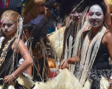 0686 Delayed Dancers