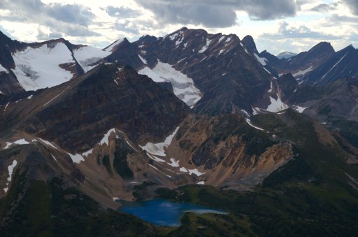 2062 Amazing Blue Lake