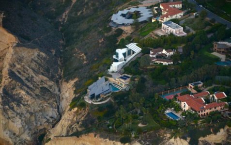 2217 Life on the Edge