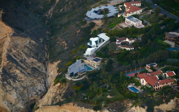 2217 Life on the Edge