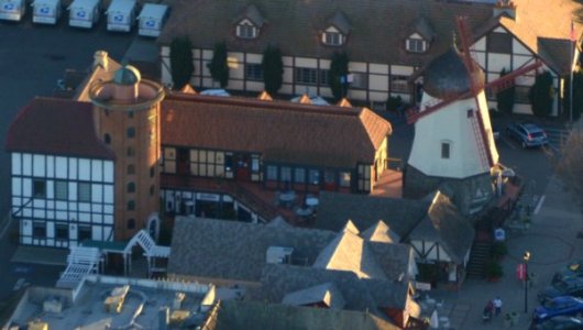 2569 Solvang Windmill