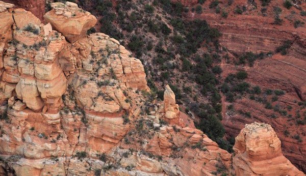 6323 Pillar Sculpture