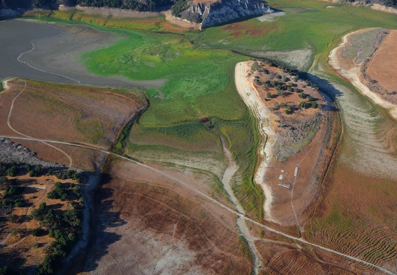 5696 Green, Brown, and Water