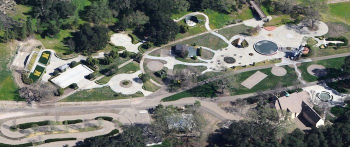 1732 Neverland Rides