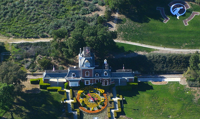 2033 Neverland Train Station