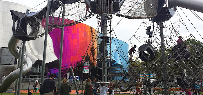 132208 Creative Playground