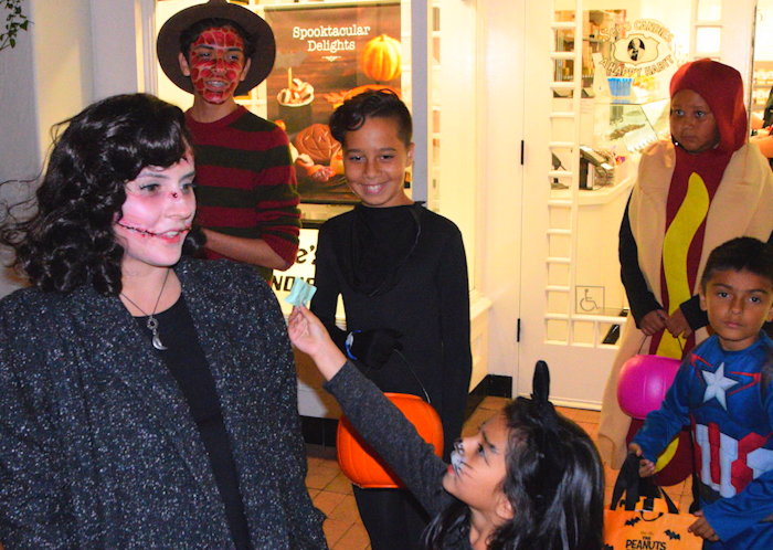 5458 Dahlia, Krueger & Friends