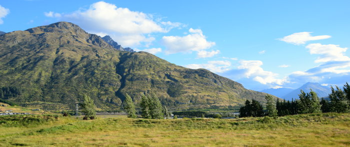 0778 Patient Mountains