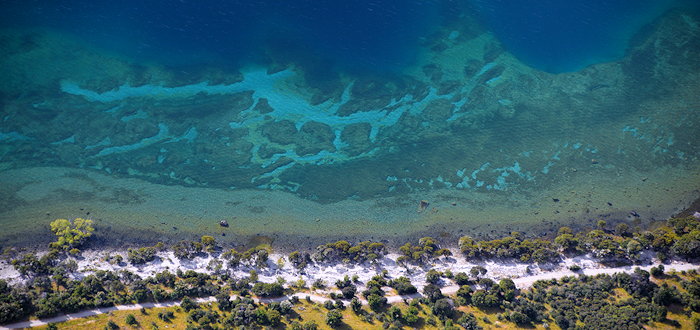 2578 Colorful Shallows