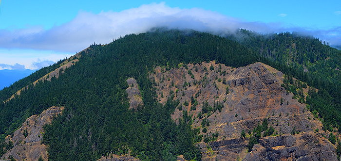 8714 Cloud Complication