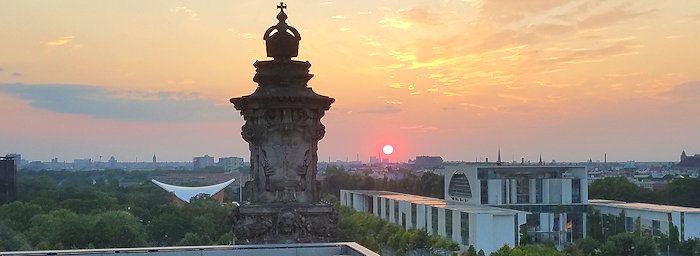 194150 Reichstag Sunset
