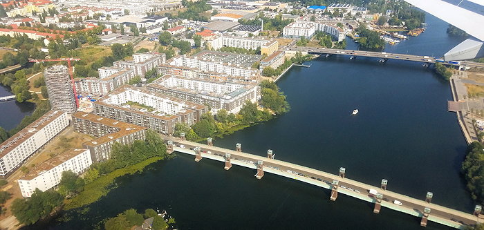 103440 Berlin Landing