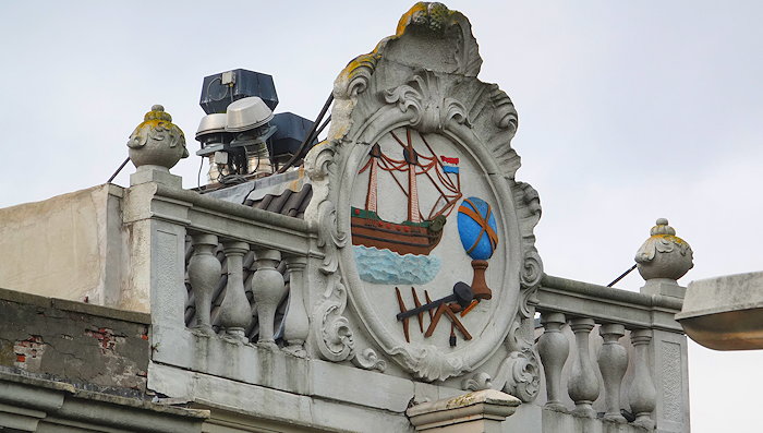 5906 Symbolic Emblem