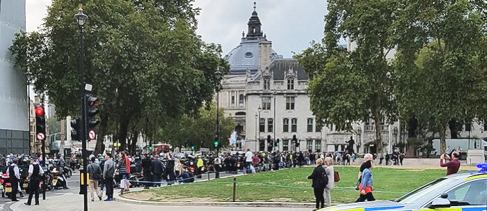 162535 Protesting Uber